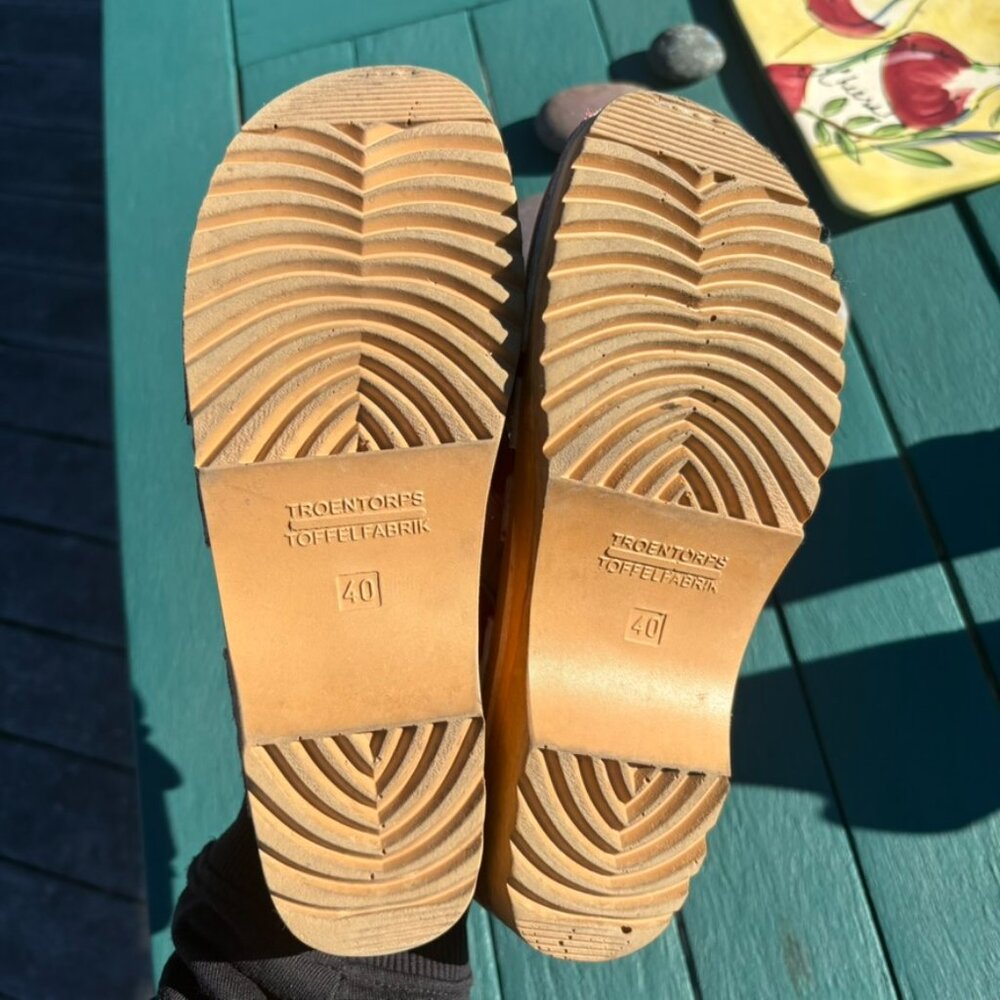 Troentorp Red Women's Mary Jane Clog Sandals - Picture 5 of 7